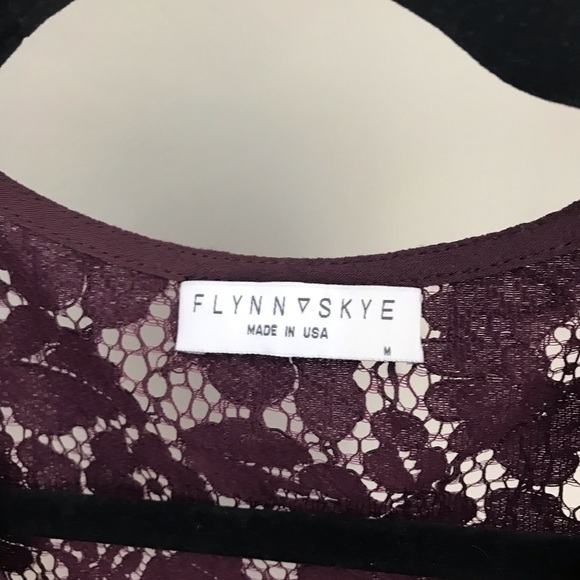 Flynn Skye Burgundy Wrap Crop - Picture 4 of 4